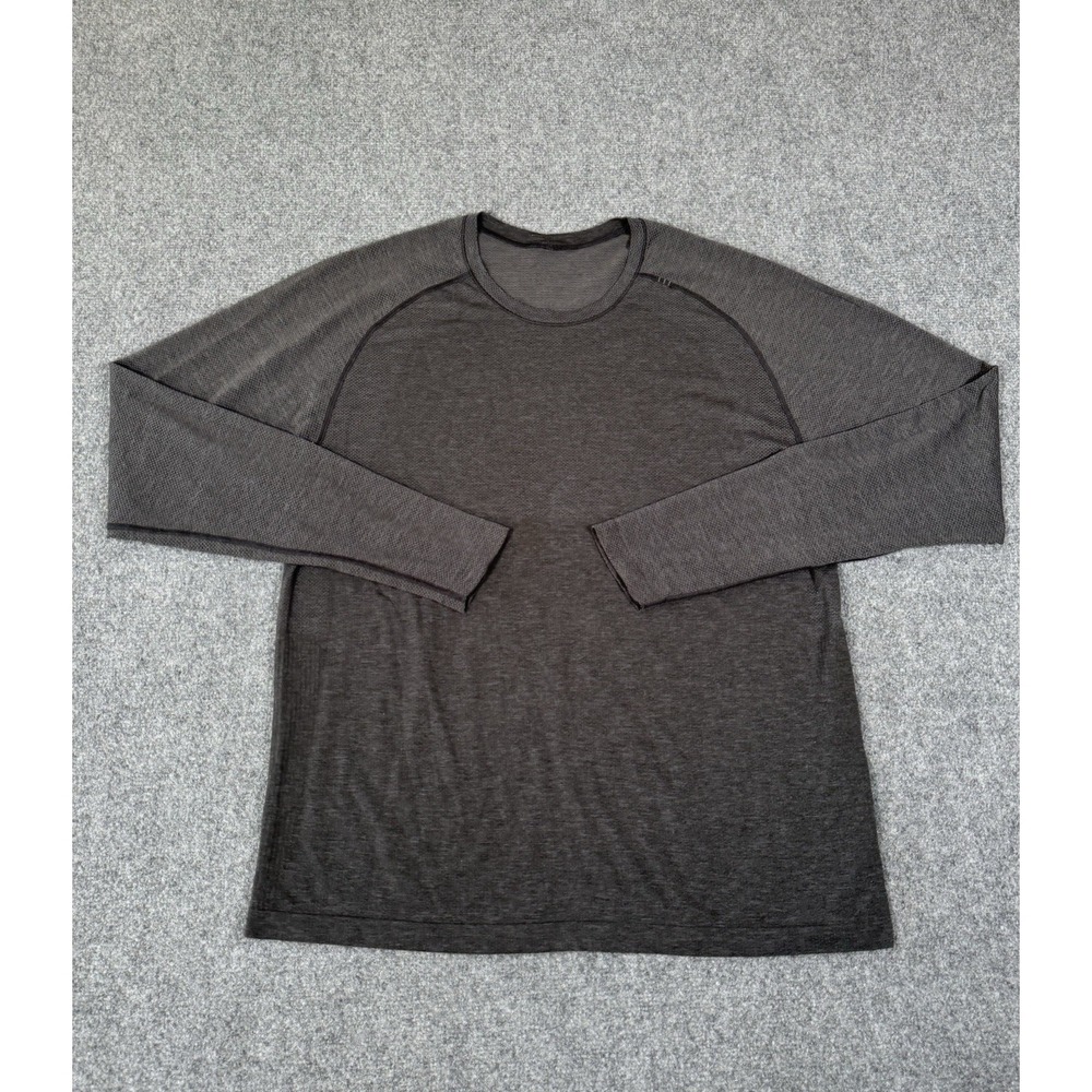 Lululemon Metal Vent Tech Shirt Mens XL Gray Long Sleeve Lightweight Gym